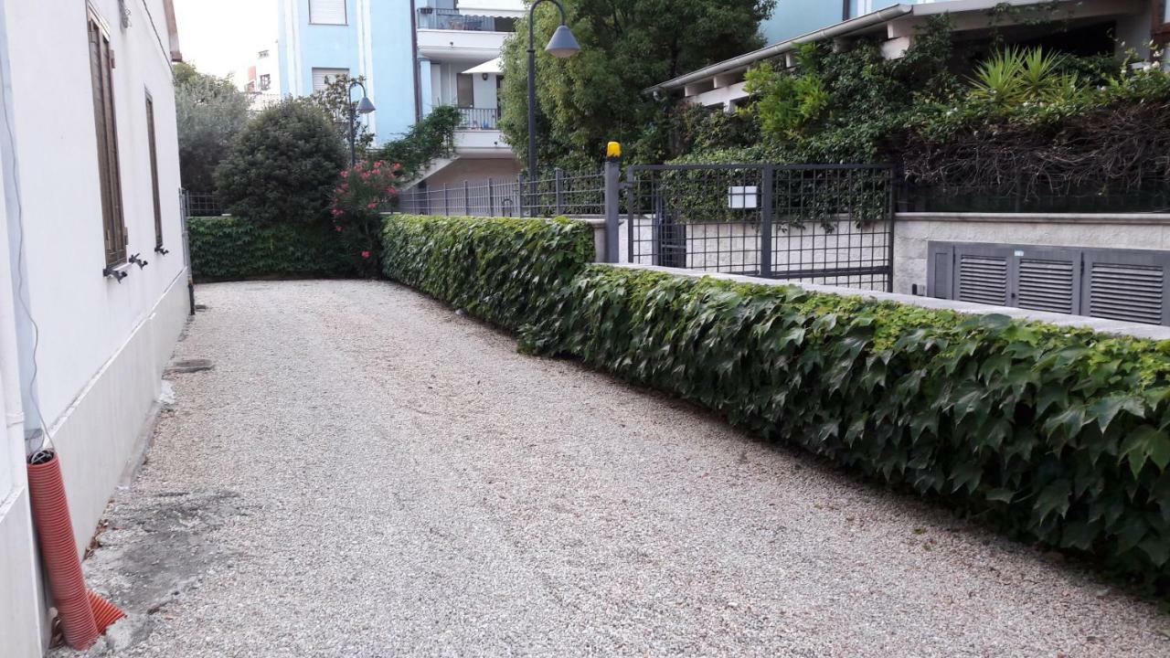 La pinetina Villa Pescara Esterno foto