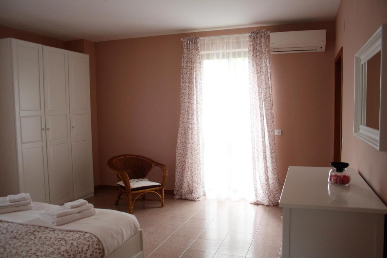La pinetina Villa Pescara Esterno foto